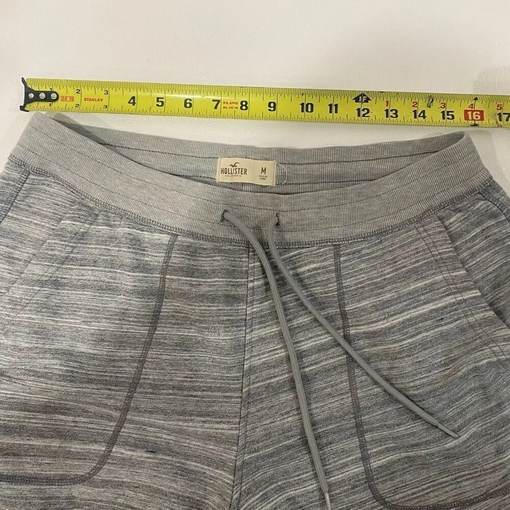 Hollister Men’s Gray Fleece Knit Shorts | Size Medium | Comfy Loungewear